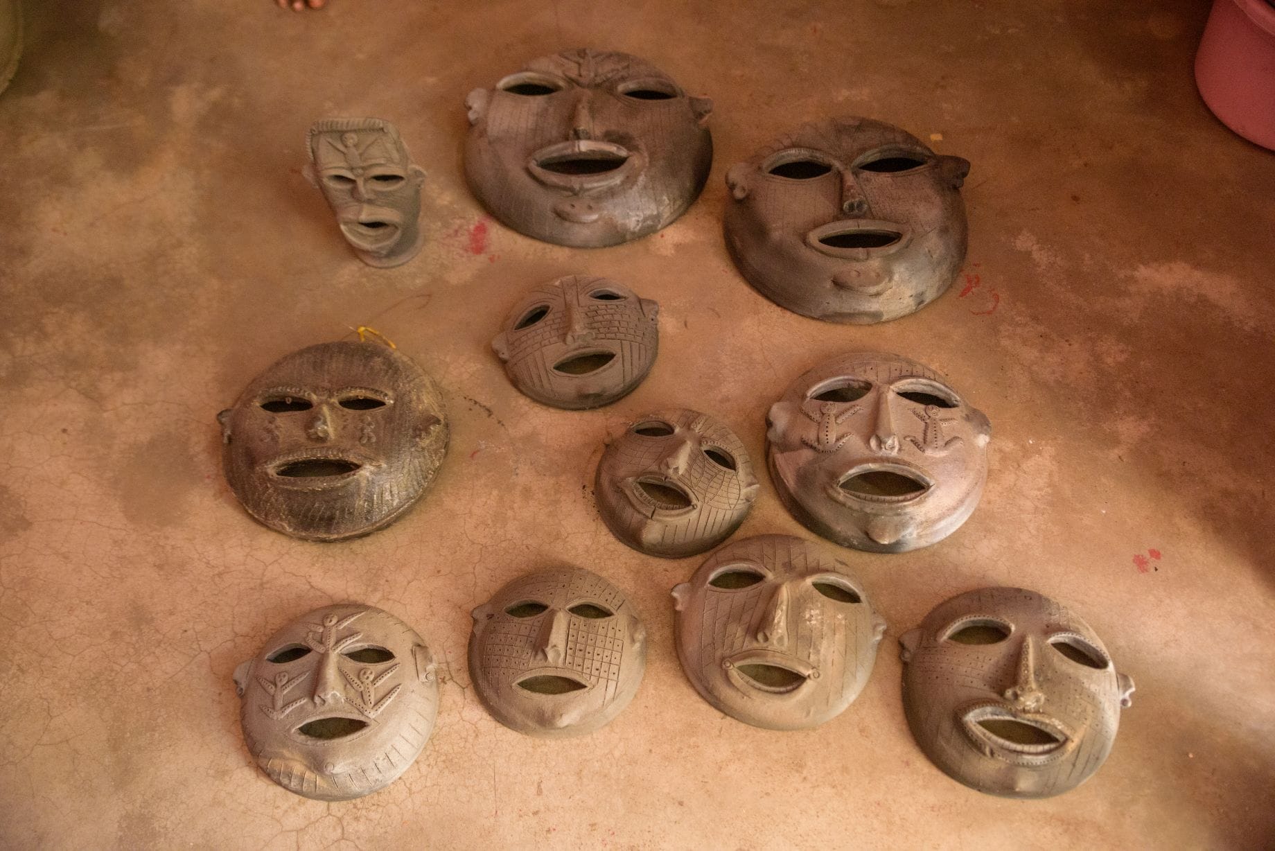 Outpost 12 is a unique safari bio lodge in Kanha, India. This was a venture and experience designed and developed with NYUCT Design Labs.